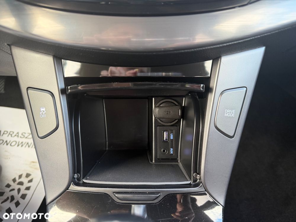Hyundai i40 Kombi 1.7 CRDi Premium - 24