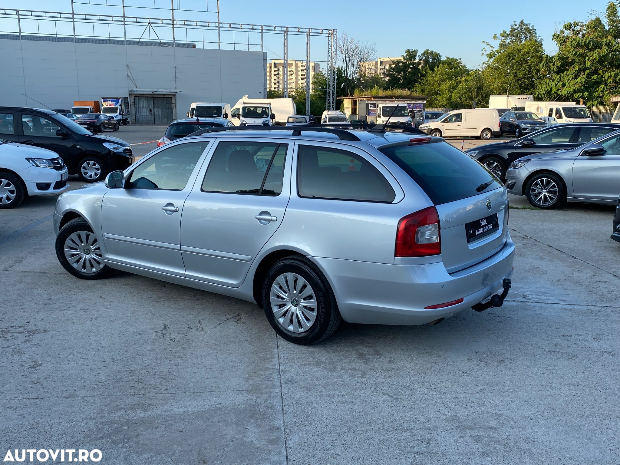 Skoda Octavia 1.6 TDI DPF Elegance - 9