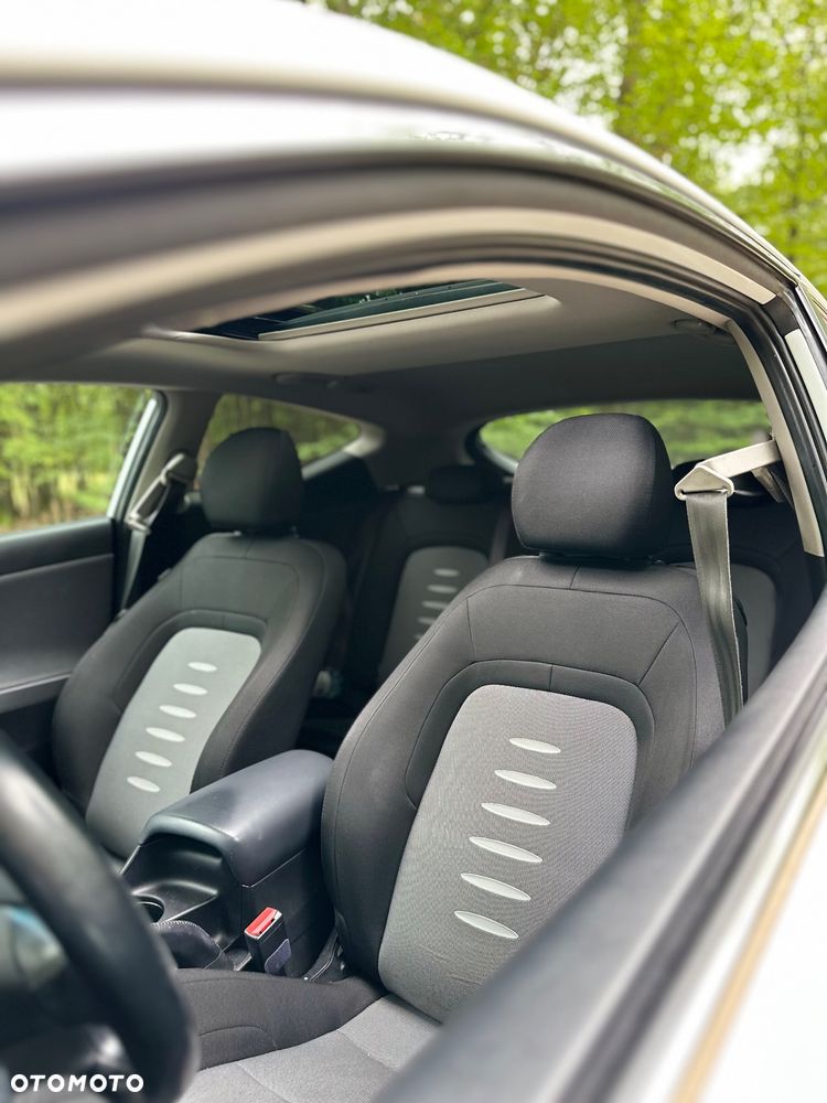 Kia Ceed - 21