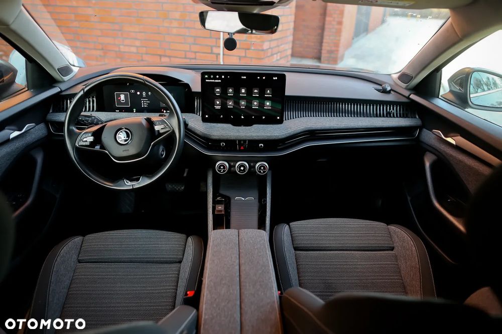 Skoda Superb 2.0 TDI SCR Selection DSG - 22