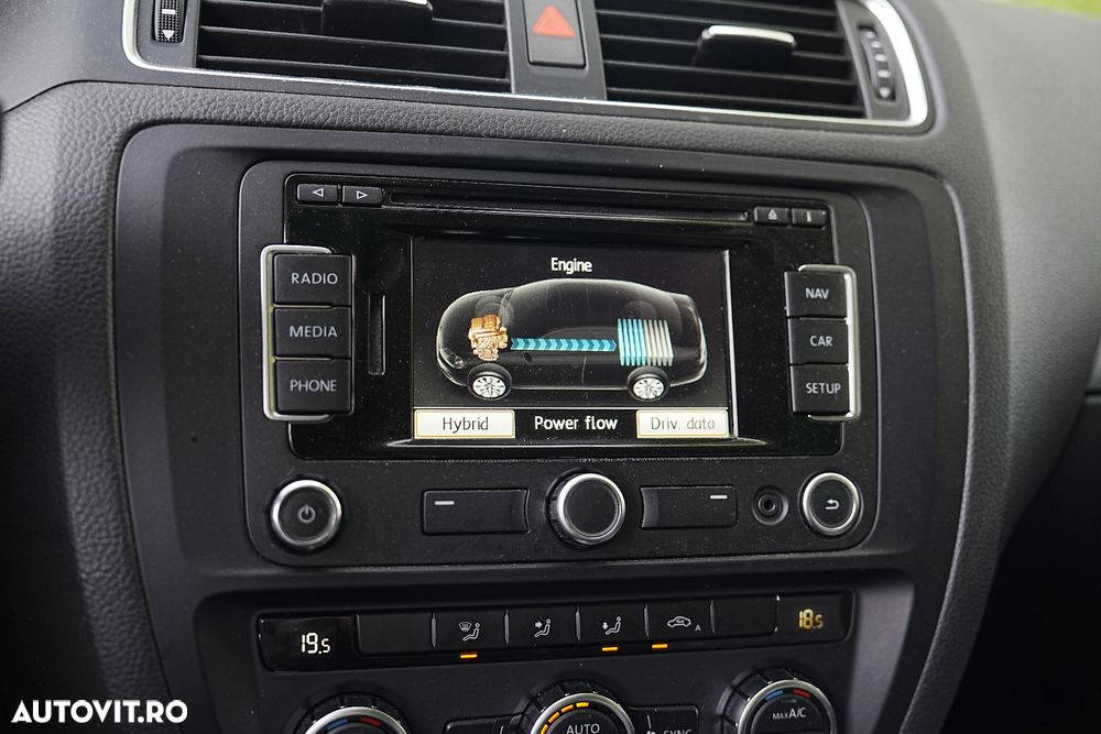 Volkswagen Jetta 1.4 DSG Comfortline - 22