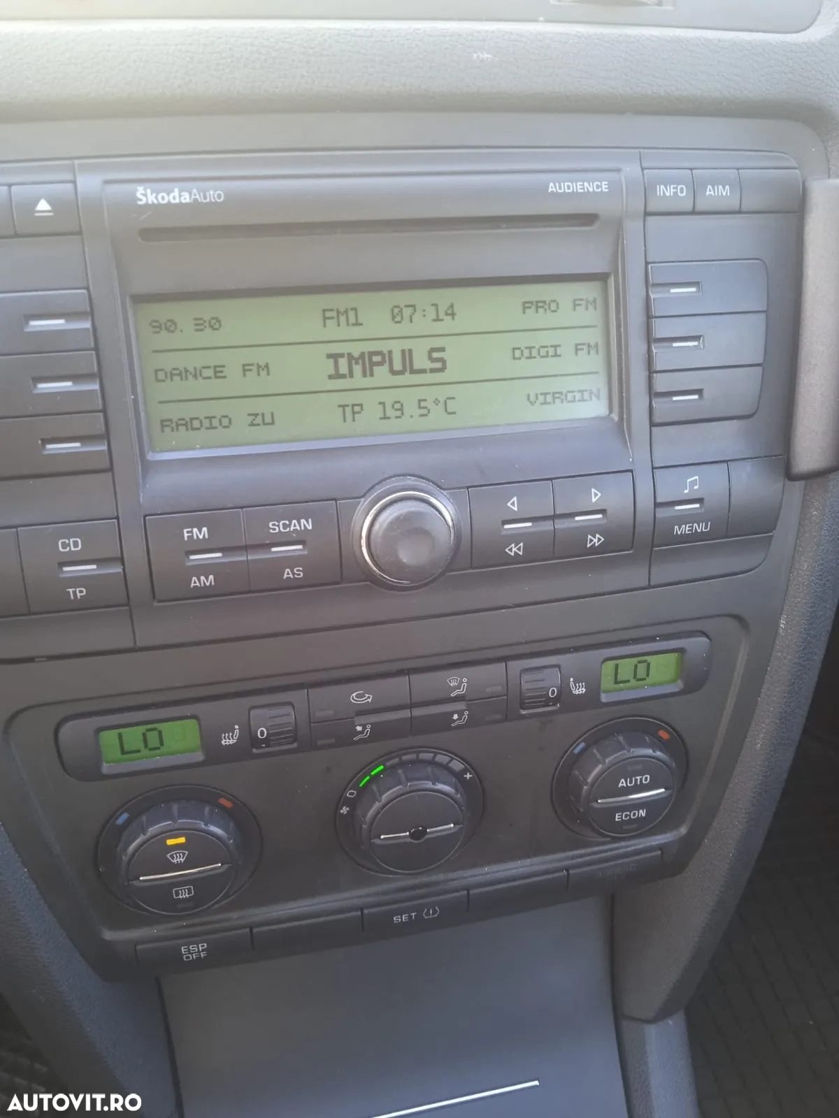 Skoda Octavia Combi 2.0 TDI Elegance - 5