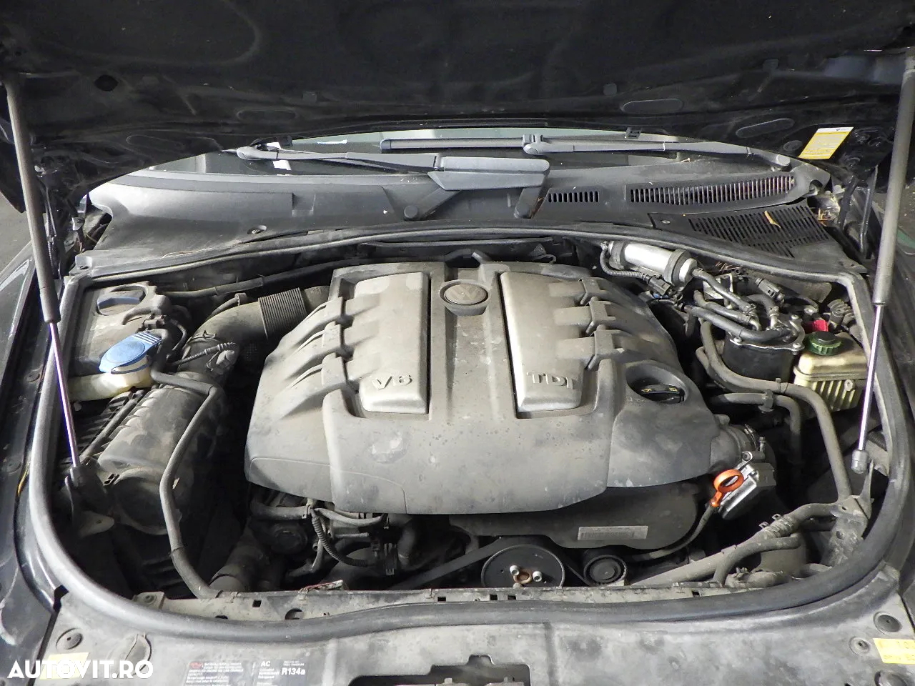 Dezmembrez VW Touareg  3.0 TDI , an 2009 cod motor CAS - 3