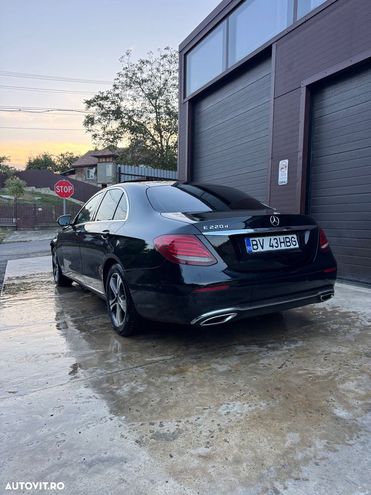 Mercedes-Benz E 220 d 9G-TRONIC - 4