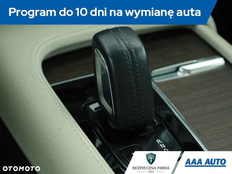 Volvo V90 Cross Country - 20