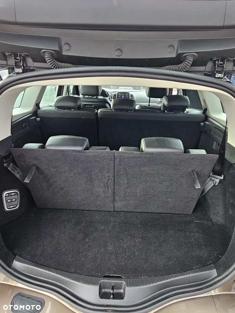 Renault Grand Scenic Gr 1.6 dCi Energy Limited EU6 - 26