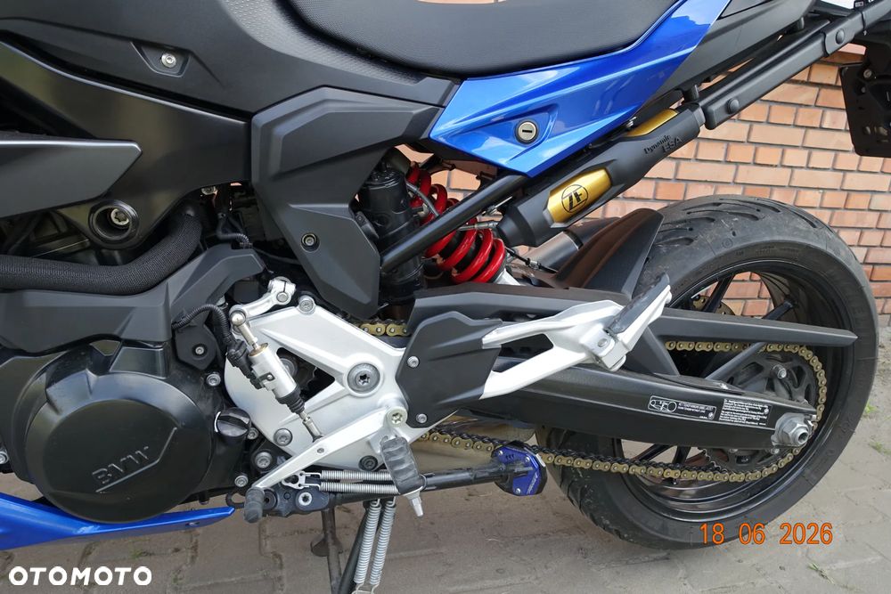 BMW XR - 16