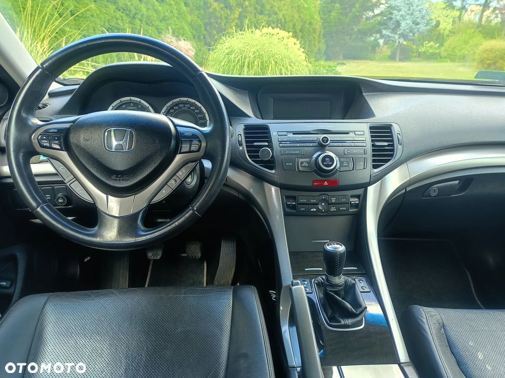 Honda Accord - 10