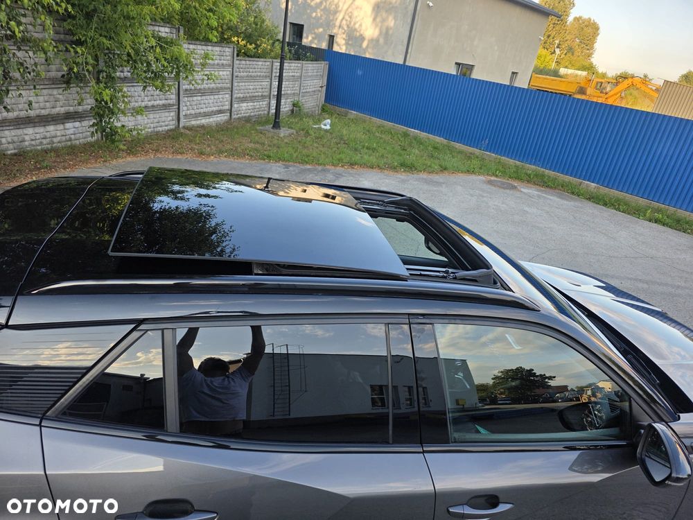 Peugeot 2008 1.2 PureTech GT Line S&S - 9