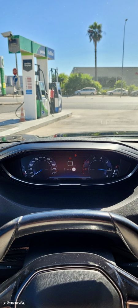 Peugeot 3008 1.5 BlueHDi Active - 8