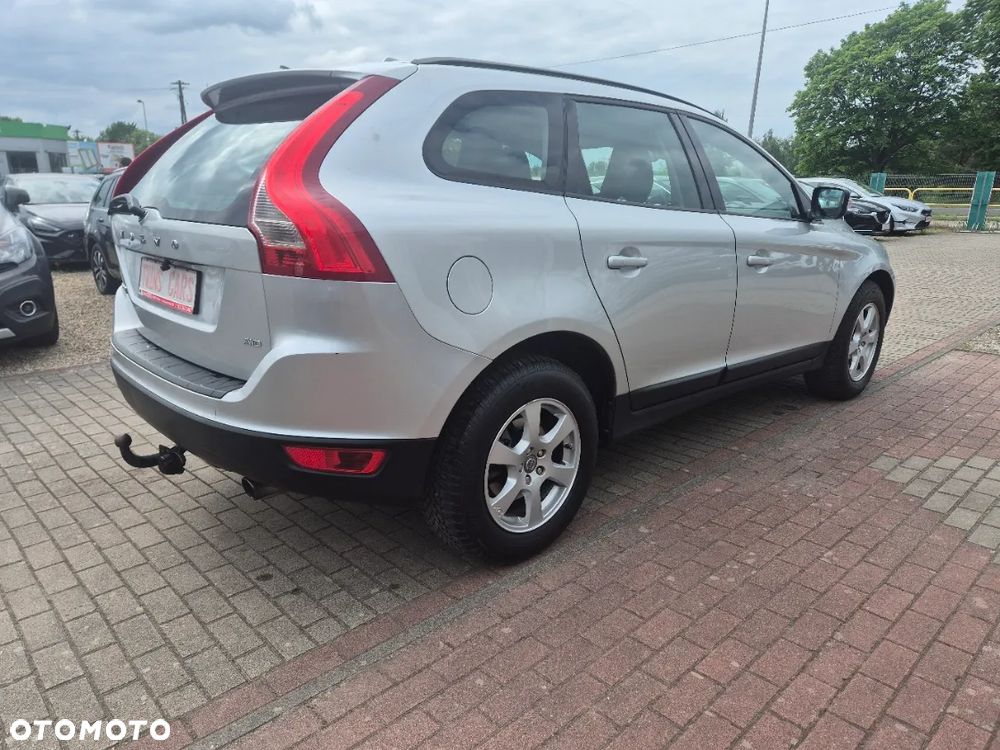 Volvo XC 60 D3 AWD Momentum - 5