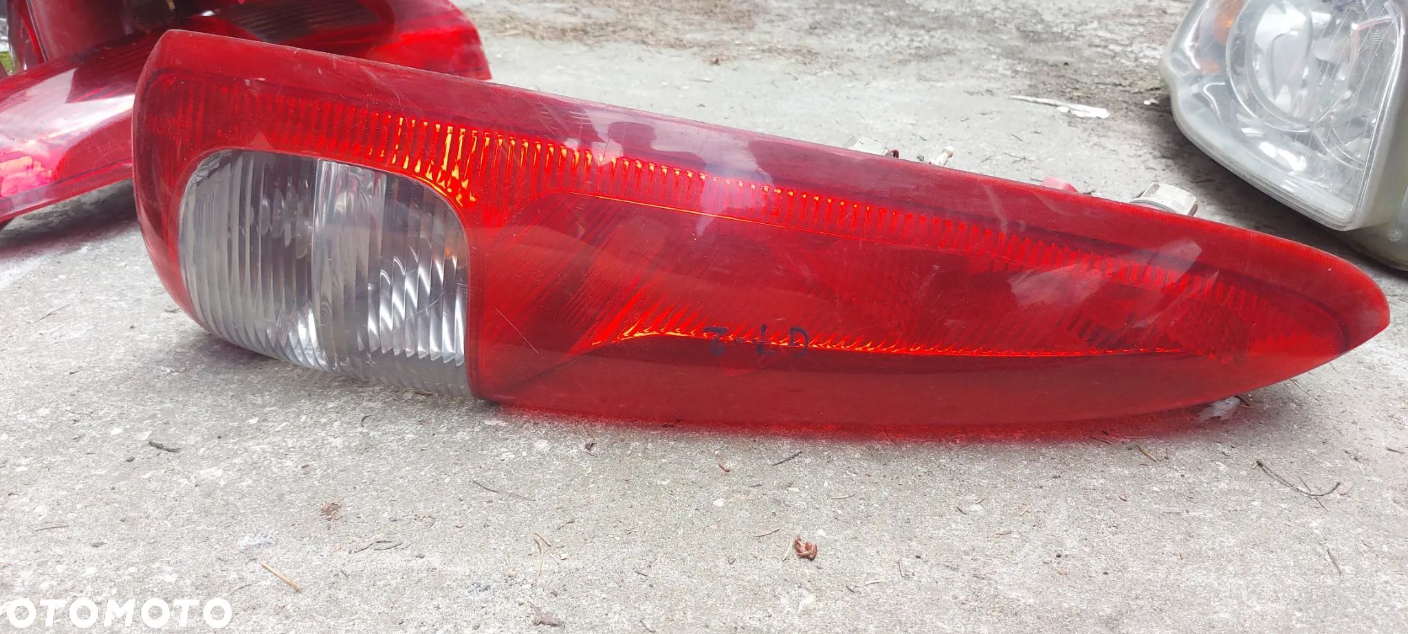 .  TYL TYLNA LAMPA LEWA CHEVROLET REZZO / DAEWOO TACUMA - 1
