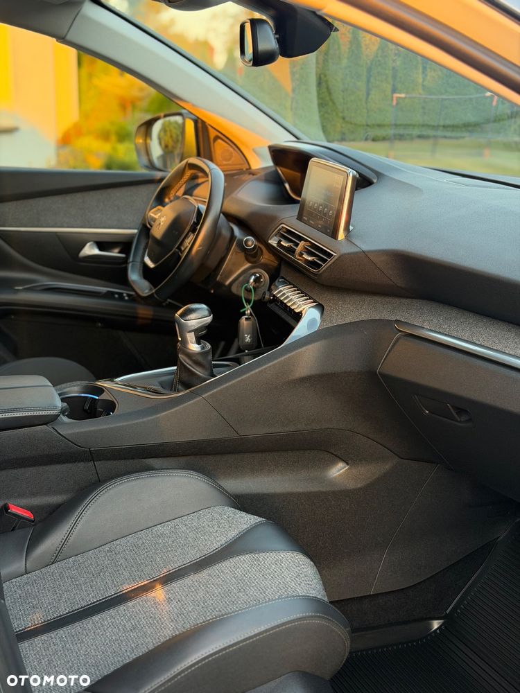 Peugeot 3008 BlueHDi 130 Stop & Start Allure Business-Paket - 25