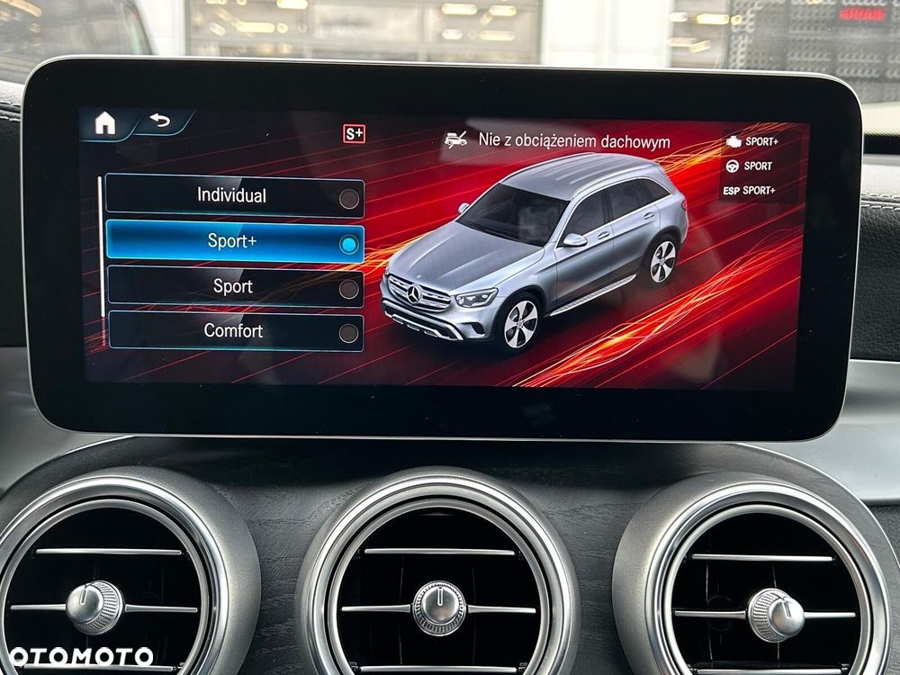 Mercedes-Benz GLC 300 d 4-Matic - 27