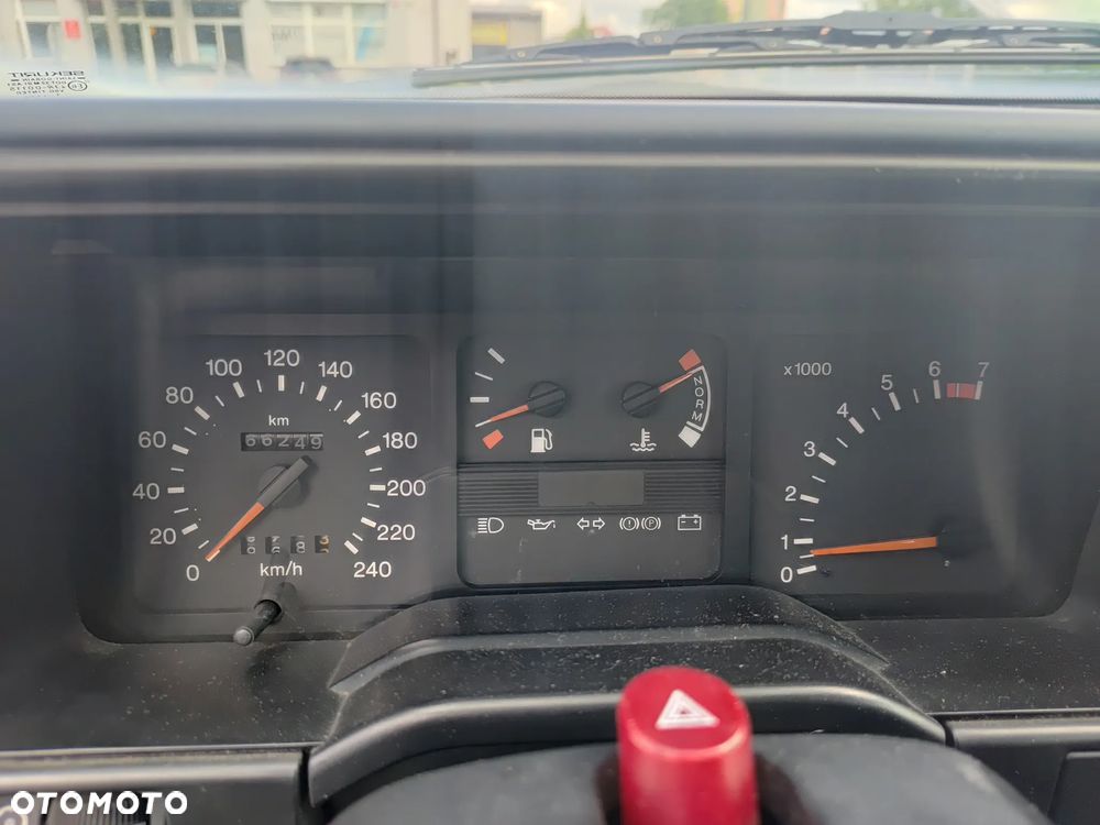 Ford Sierra 1.6 CLX - 26