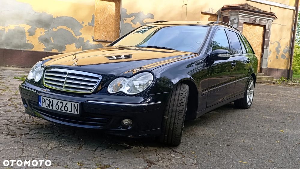 Mercedes-Benz Klasa C 180 Kompressor Automatik Avantgarde Sport Edition - 2