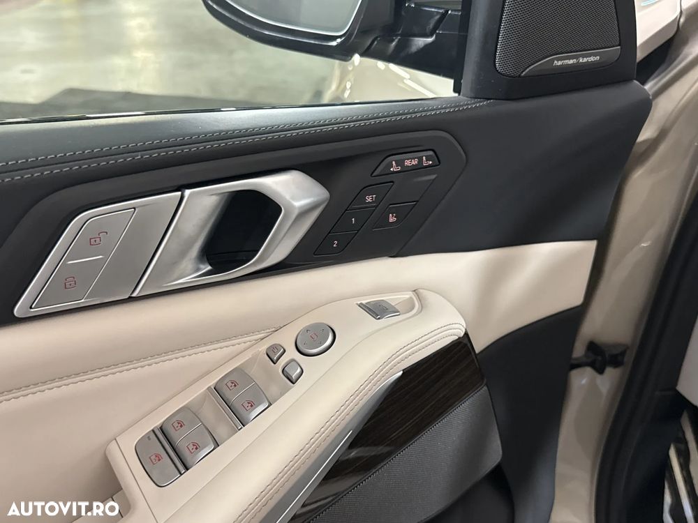 BMW X7 - 15