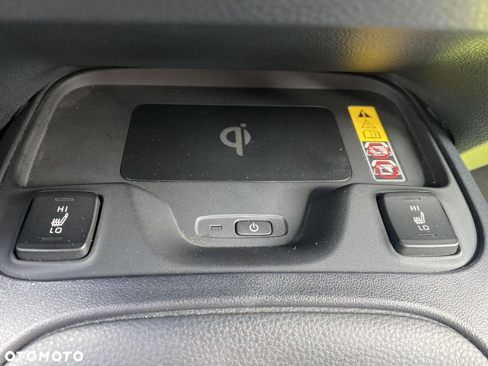 Toyota Corolla 1.8 Hybrid Comfort - 25