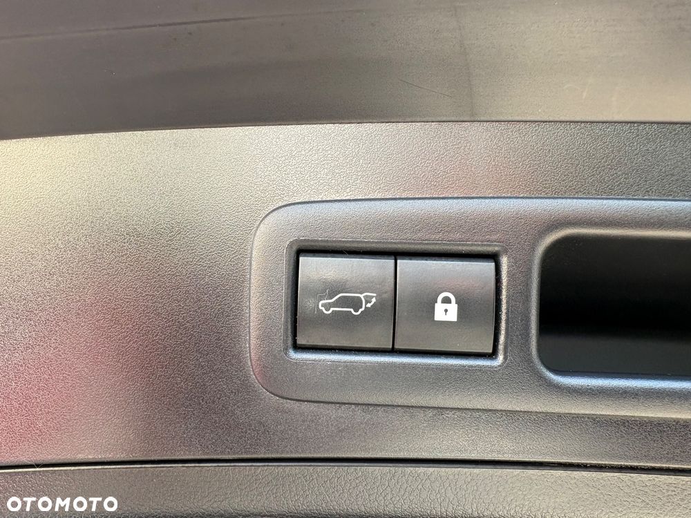 Lexus UX 250h GPF F Impression 2WD - 22