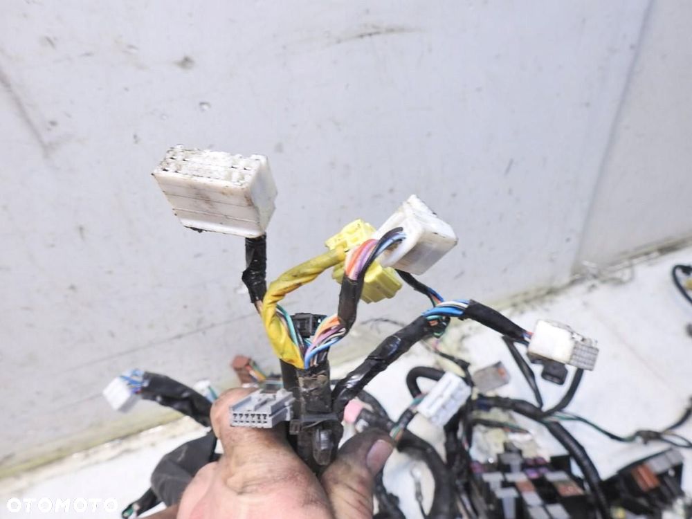 WIĄZKA INSTALACJA KOMORY SILNIKA SUBARU OUTBACK IV 2.0 D 81404AJ830 - 8
