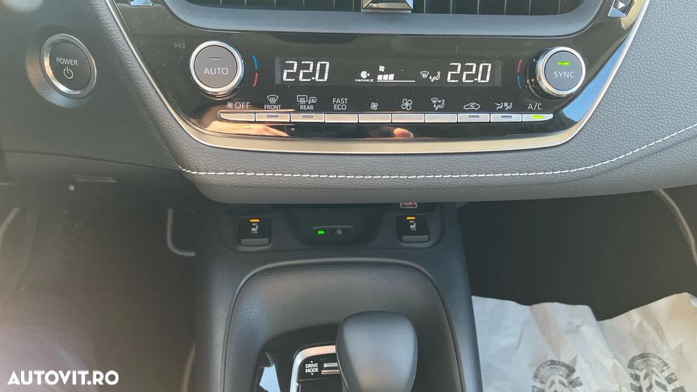 Toyota Corolla 1.8 HSD Dynamic - 15