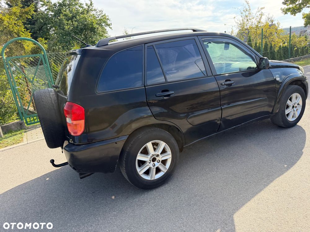 Toyota RAV4 4x4 Edition - 8