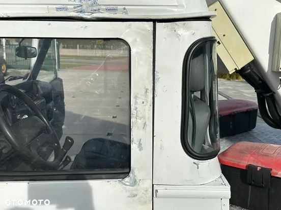 Land Rover Defender - 15