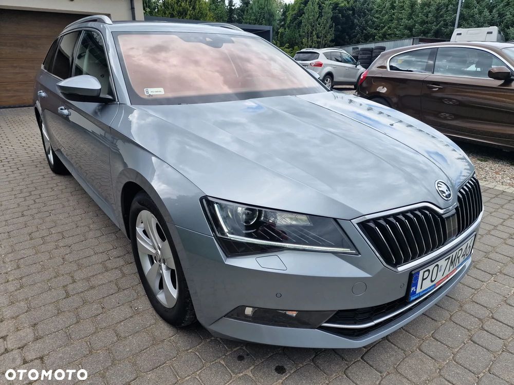 Skoda Superb 2.0 TDI Active DSG - 11