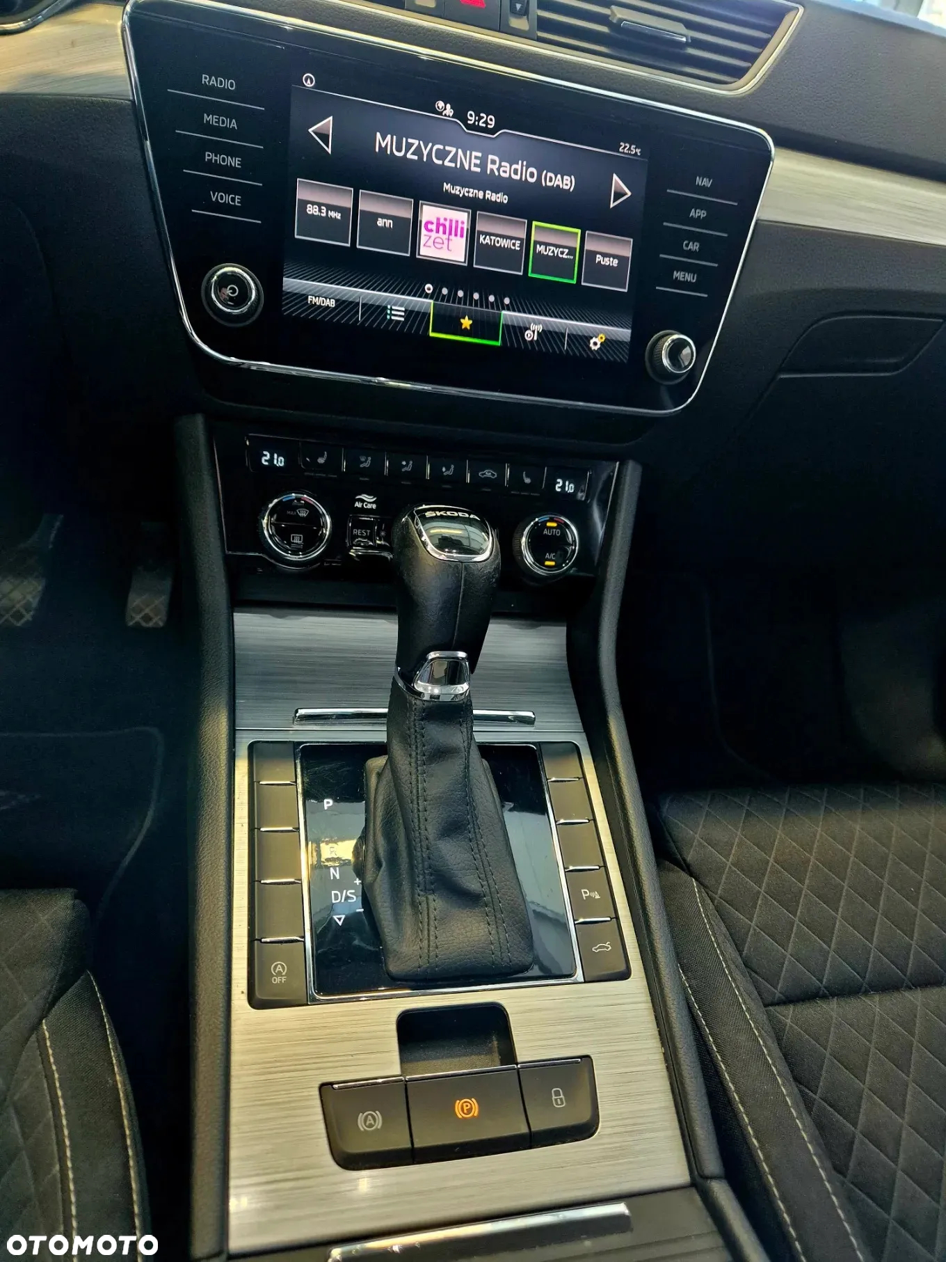 Skoda Superb 1.5 TSI Ambition DSG - 22