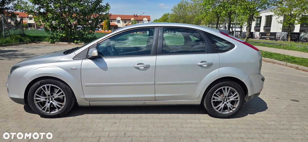 Ford Focus 2.0 16V Titanium - 6