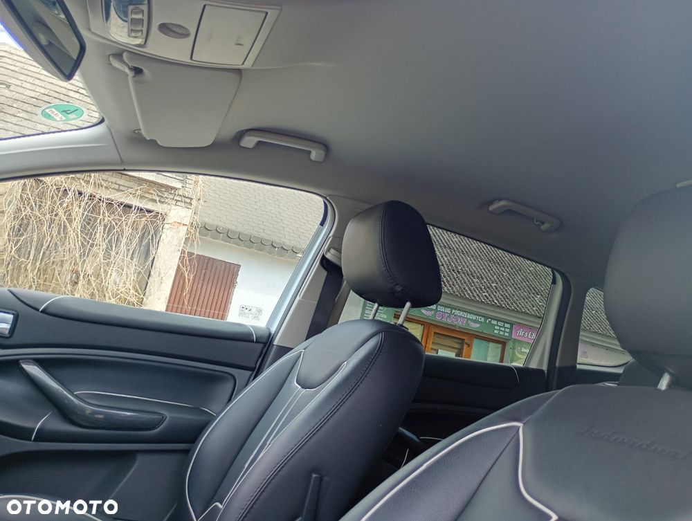 Ford Kuga 2.5 4x4 Individual - 36