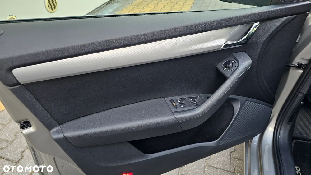 Skoda Octavia 2.0 TDI Ambiente - 15