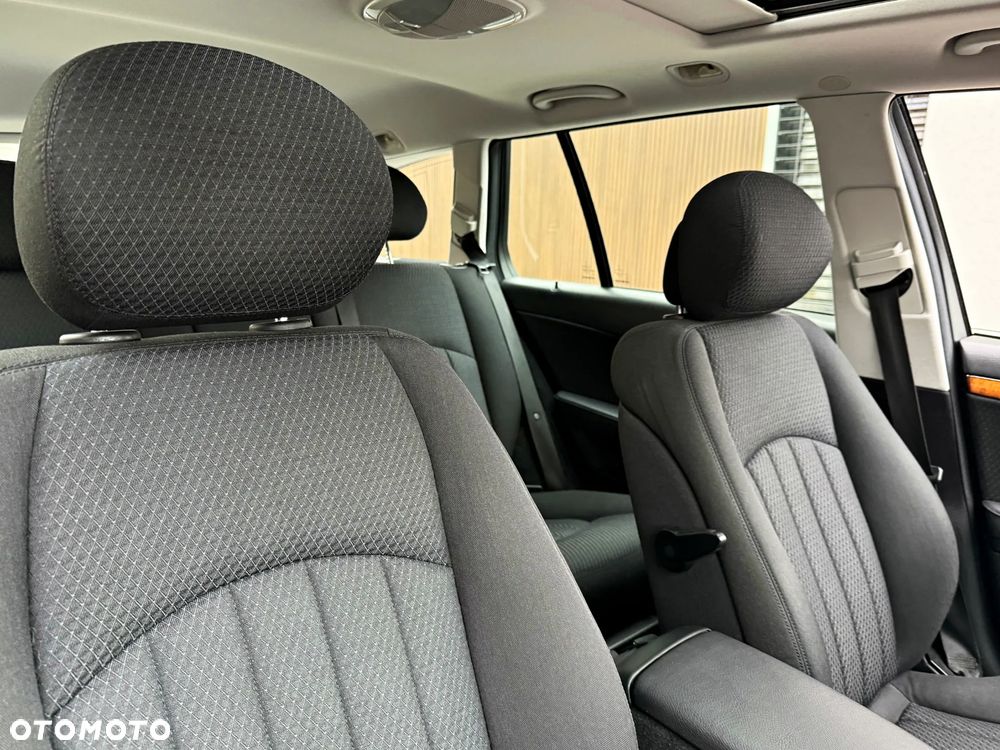 Mercedes-Benz Klasa E - 30