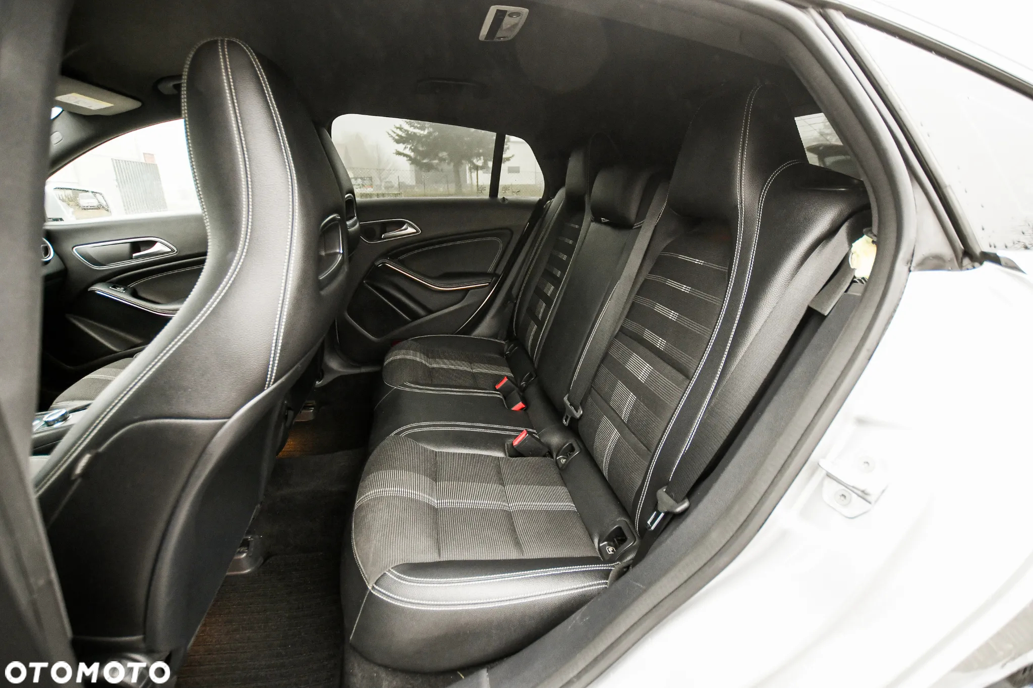 Mercedes-Benz CLA Shooting Brake 180 7G-DCT - 27
