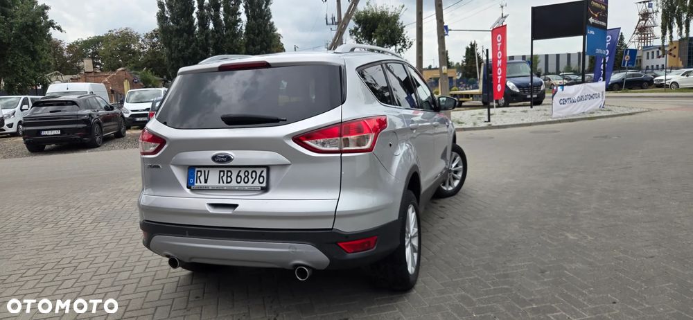 Ford Kuga 2.0 TDCi 4x4 Titanium - 14