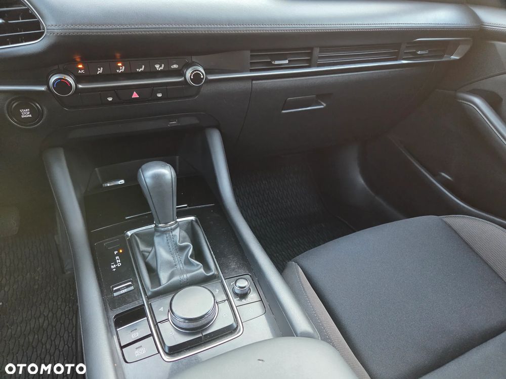 Mazda 3 e-SKYACTIV-G 2.0 M HYBRID DRIVE - 23