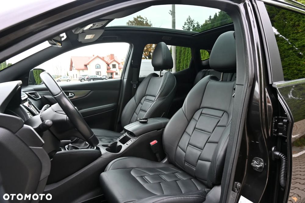 Nissan Qashqai 1.2 DIG-T Xtronic TEKNA+ - 41