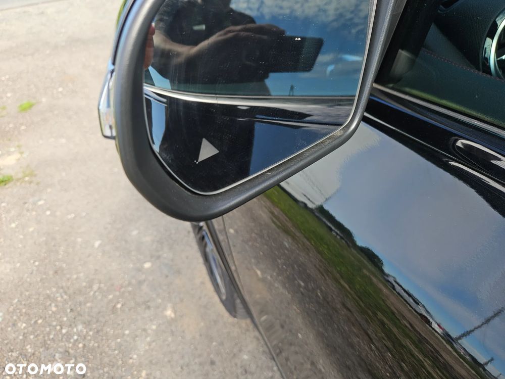 Mercedes-Benz GLA 200 d 8G-DCT AMG Line - 15