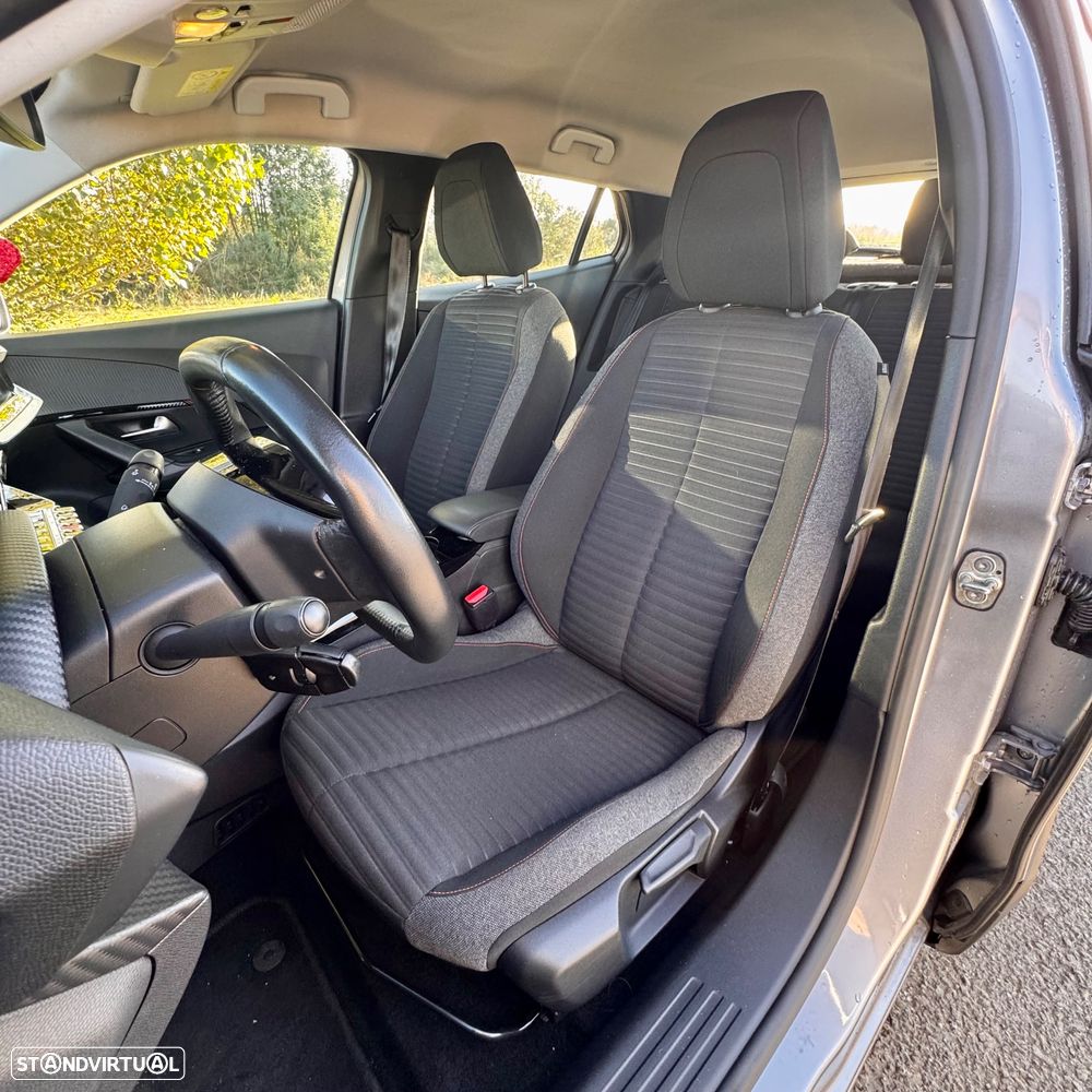 Peugeot e-2008 50 kWh Active - 7