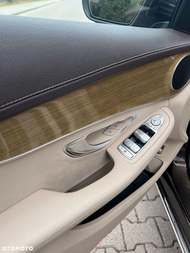 Mercedes-Benz Klasa C 180 9G-TRONIC - 8
