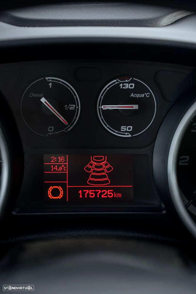 Alfa Romeo Giulietta 2.0 JTDM Distinctive - 34