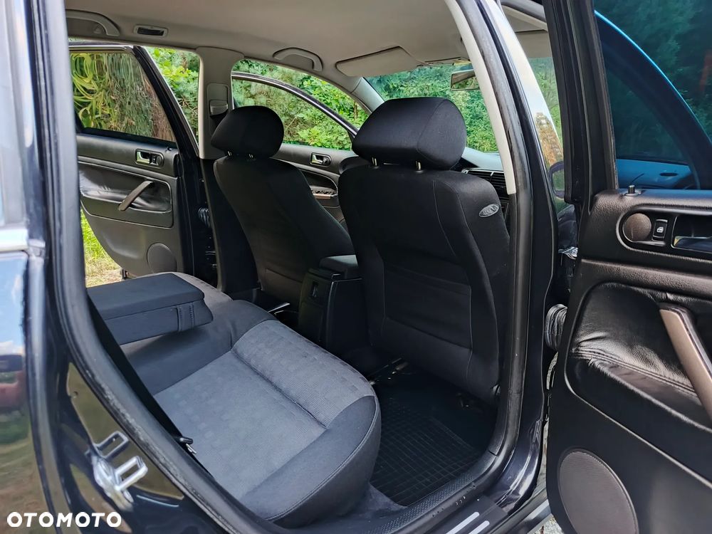 Volkswagen Passat Variant 1.9 TDI Comfortline Family - 11