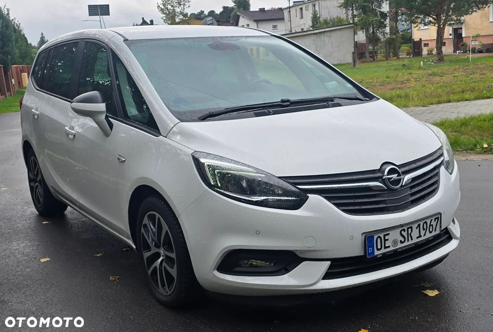 Opel Zafira - 10