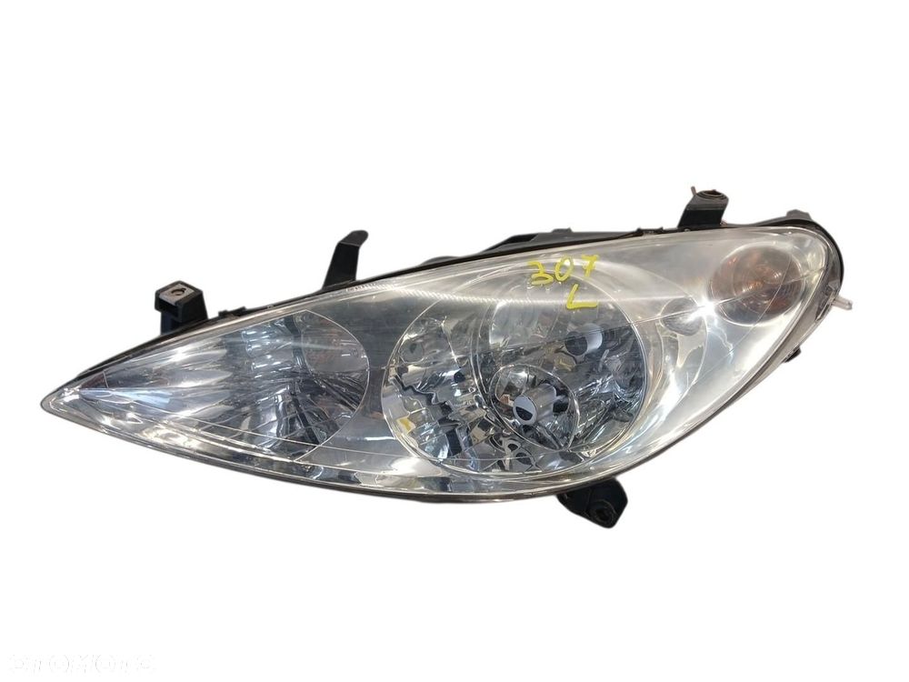 LAMPA LEWA PRZEDNIA PRZÓD PEUGEOT 307 LAMPA LEWA PRZEDNIA PRZÓD 307 - 1