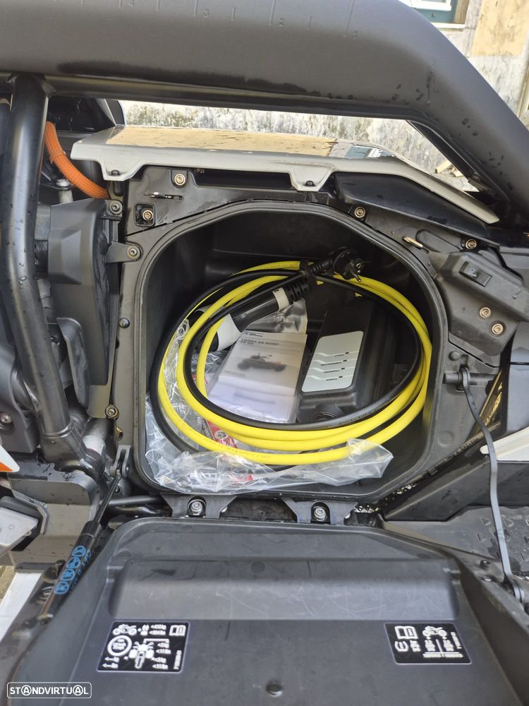 BMW CE 04 Lightwhite uni C/Iva dedutivel - 14