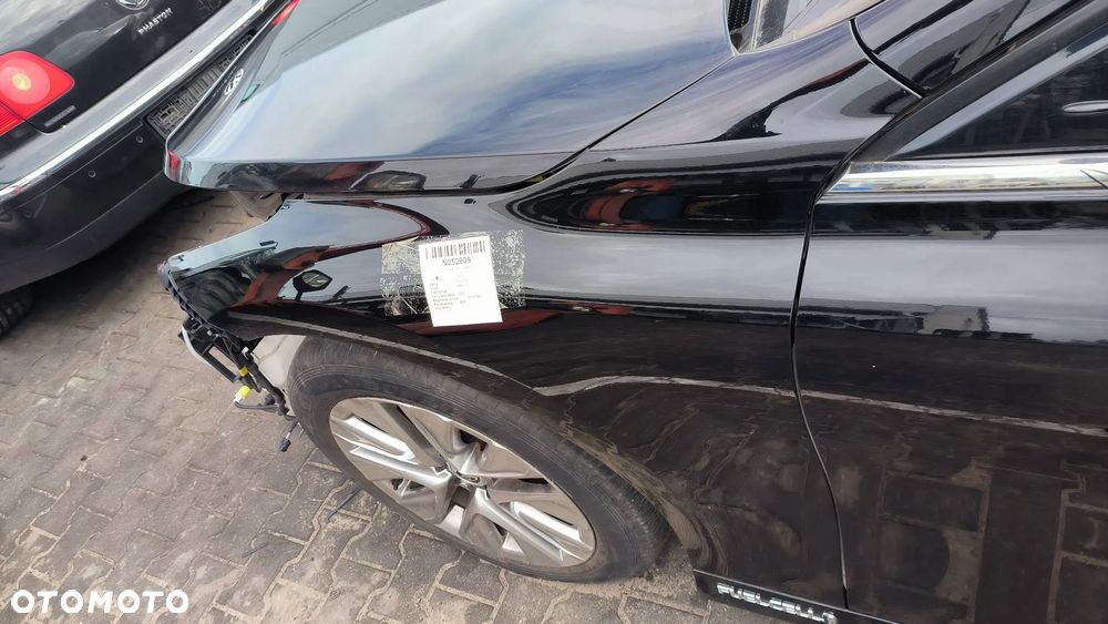 Toyota Mirai II 2021 Błotnik lewy i prawy przedni - 2