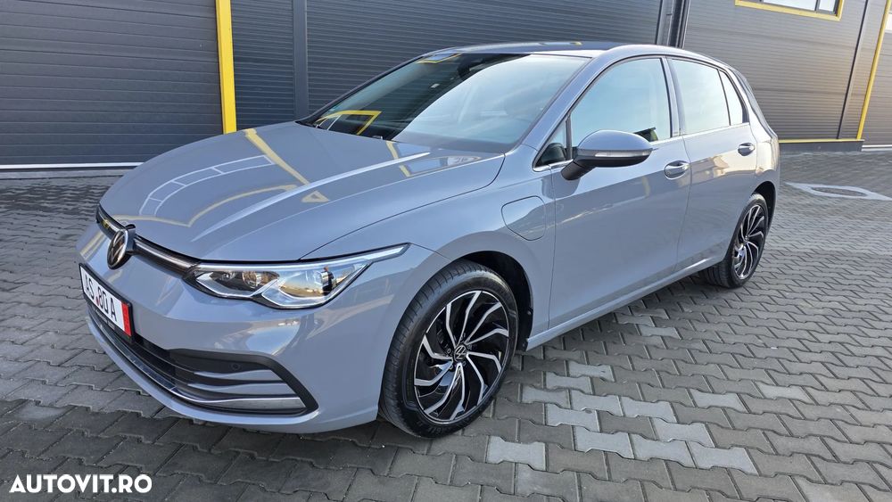 Volkswagen Golf Standard - 31