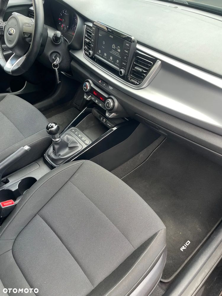Kia Rio 1.2 Business Line - 17