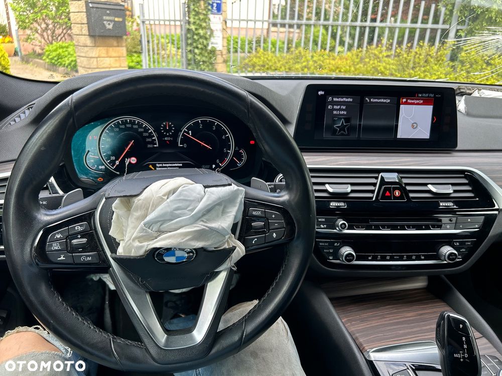 BMW Seria 5 520d xDrive Sport Line - 31
