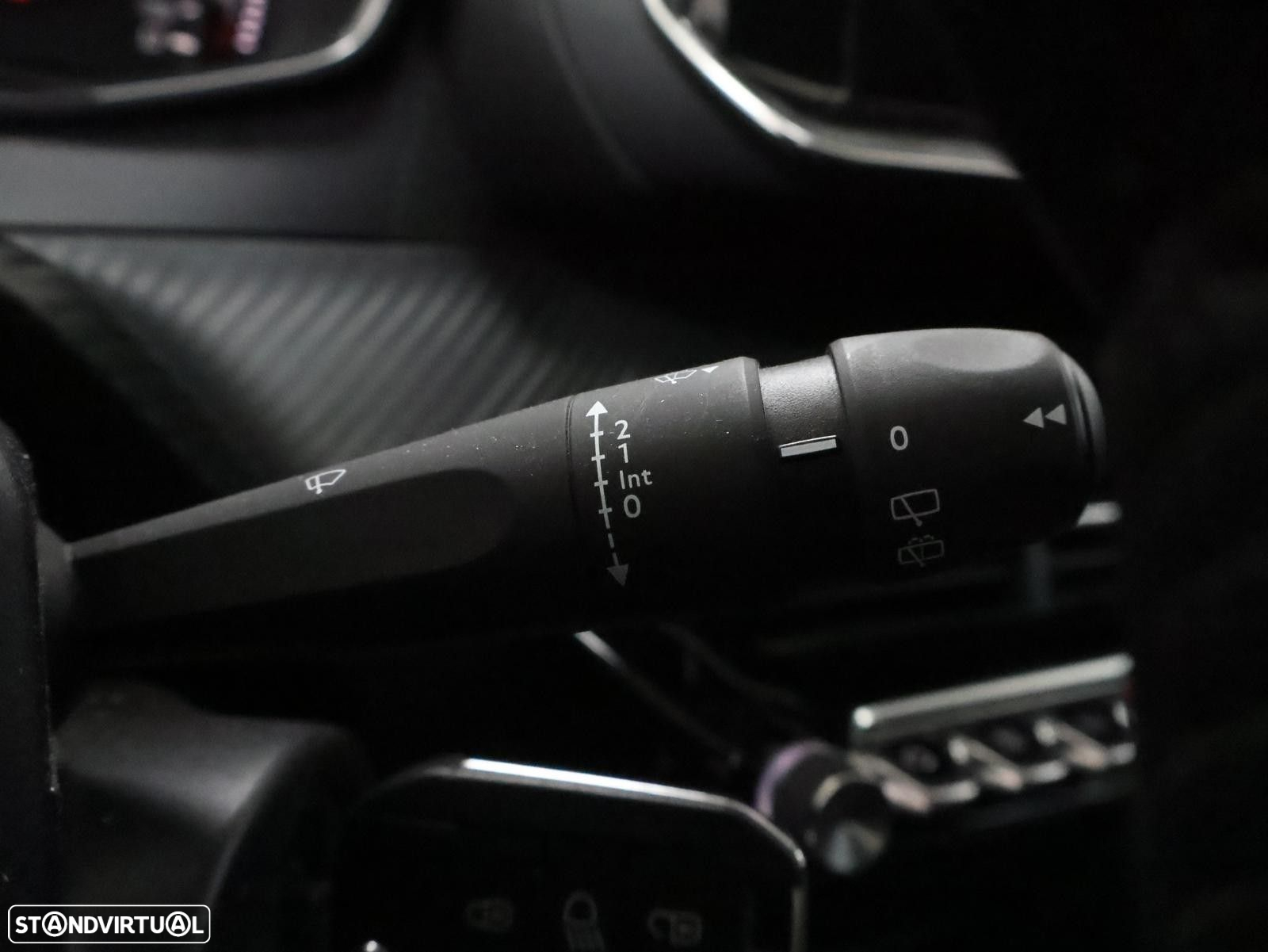 Peugeot 208 1.2 PureTech Active Pack - 19
